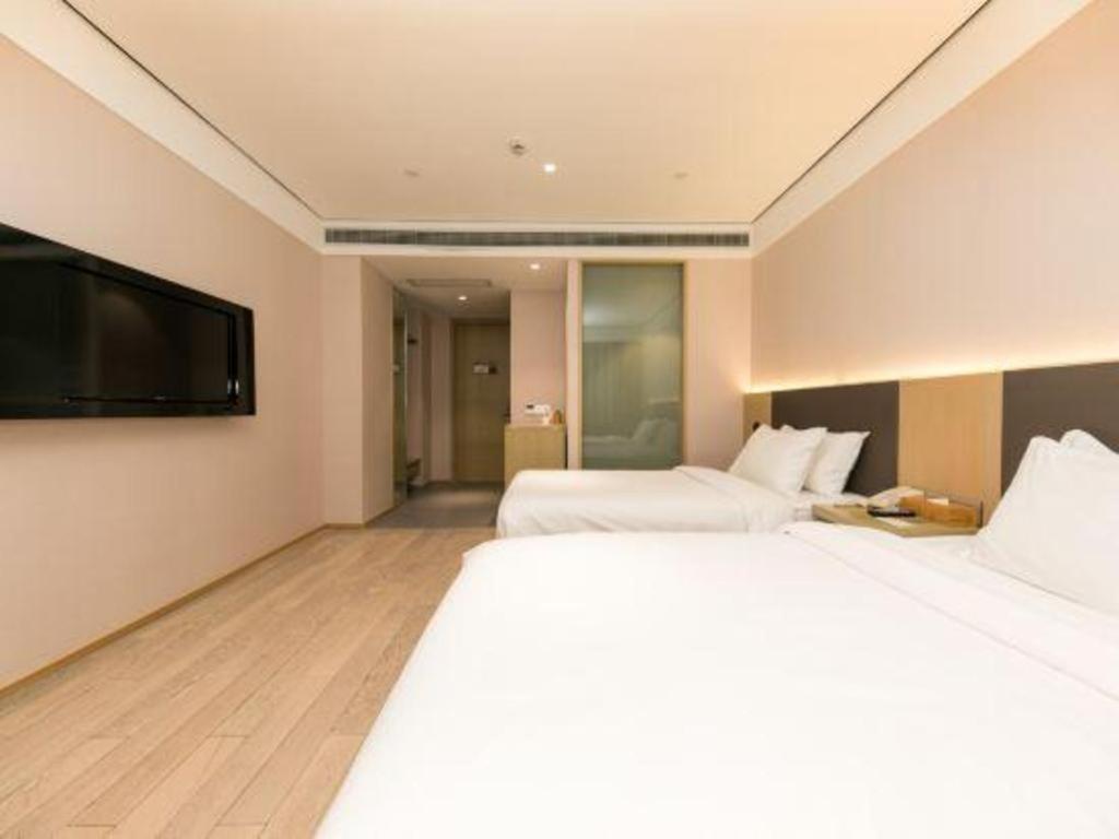 Ji Lujiazui Pudong Avenue Hotel 4*