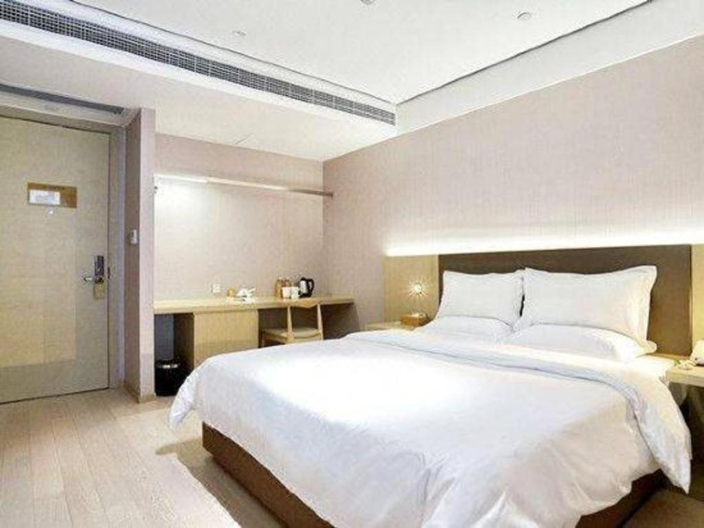 Ji Lujiazui Pudong Avenue Hotel
